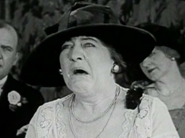 Evelyn Burns in His Wooden Wedding (1925)