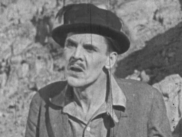 Frank Butler in The Great Outdoors (1923)