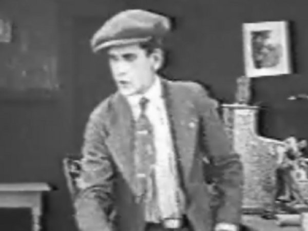 James Parrott in Before Breakfast (1919)