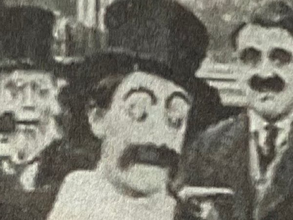Snub Pollard in Lonesome Luke's Honeymoon (1917)